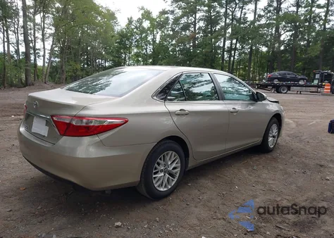 2017 Toyota Camry Le из США, поврежденный, VIN 4T1BF1FK6HU710655